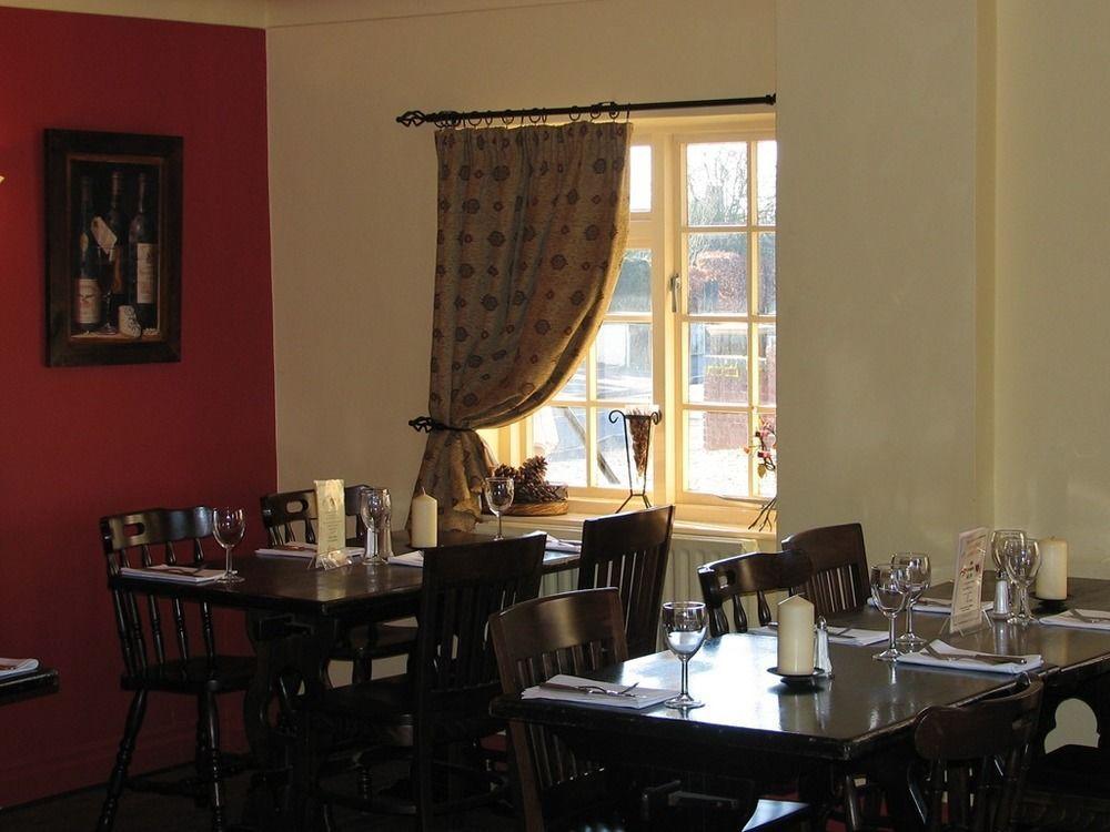 Stukeleys Hotel Great Stukeley Екстериор снимка